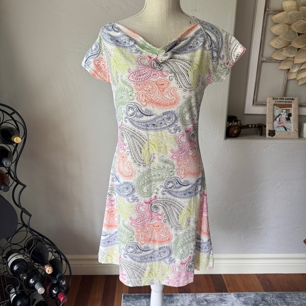 Title Nine Dress Women's Majestic Multicolor Paisley T-shirt Dress Size‎ Small